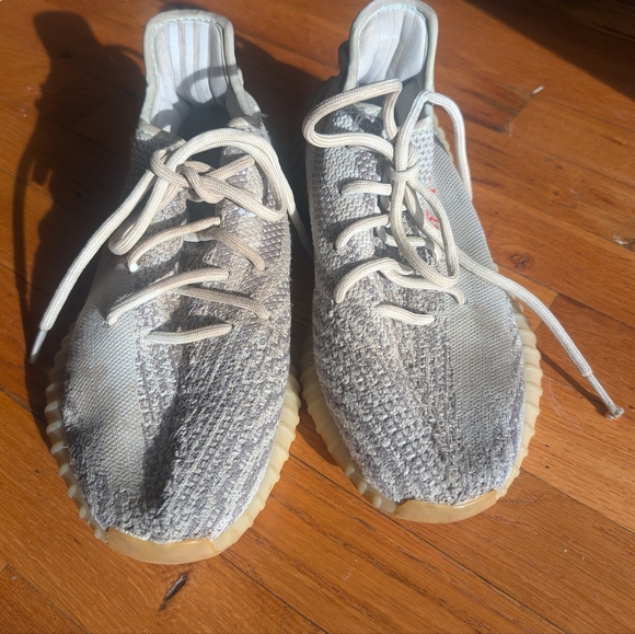 Yeezy Boost 350 V2 "Beluga 2.0" - Size 8 - Picture 7 of 7